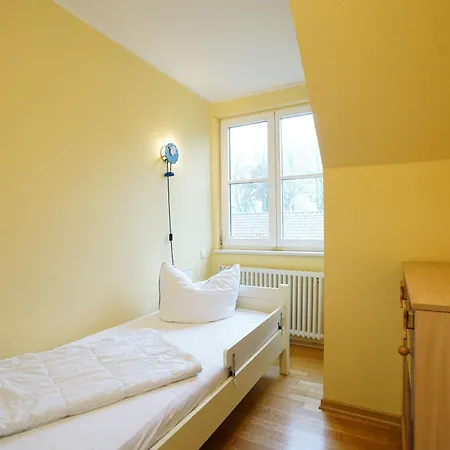 Hébergement de vacances Seeblick Mit Sauna Und Grundstueck Direkt Am Vom Schweriner