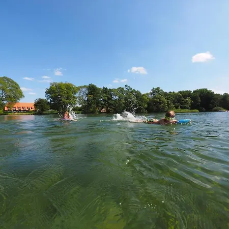 Seeblick Mit Sauna Und Grundstueck Direkt Am Vom Schweriner *