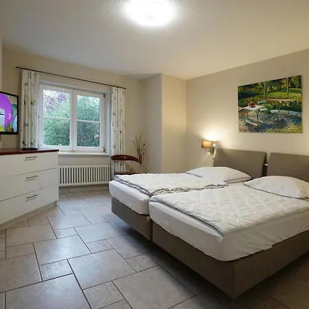 Seeblick Mit Sauna Und Grundstueck Direkt Am Vom Schweriner Hébergement de vacances Flessenow